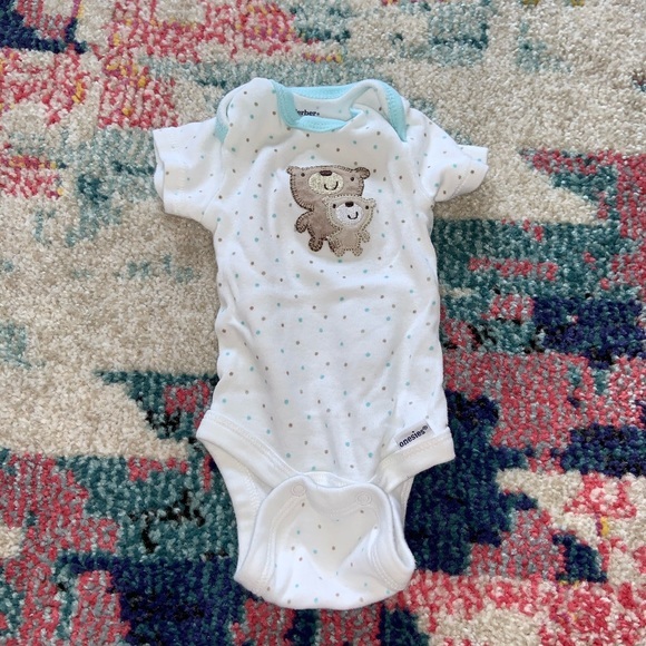 Gerber newborn onesies - Picture 4 of 5